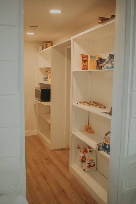 Casa Charleston-3Br-2Bath-Hot Tub-Pet Friendly-No Pet Fees! Villa Albuquerque Luaran gambar