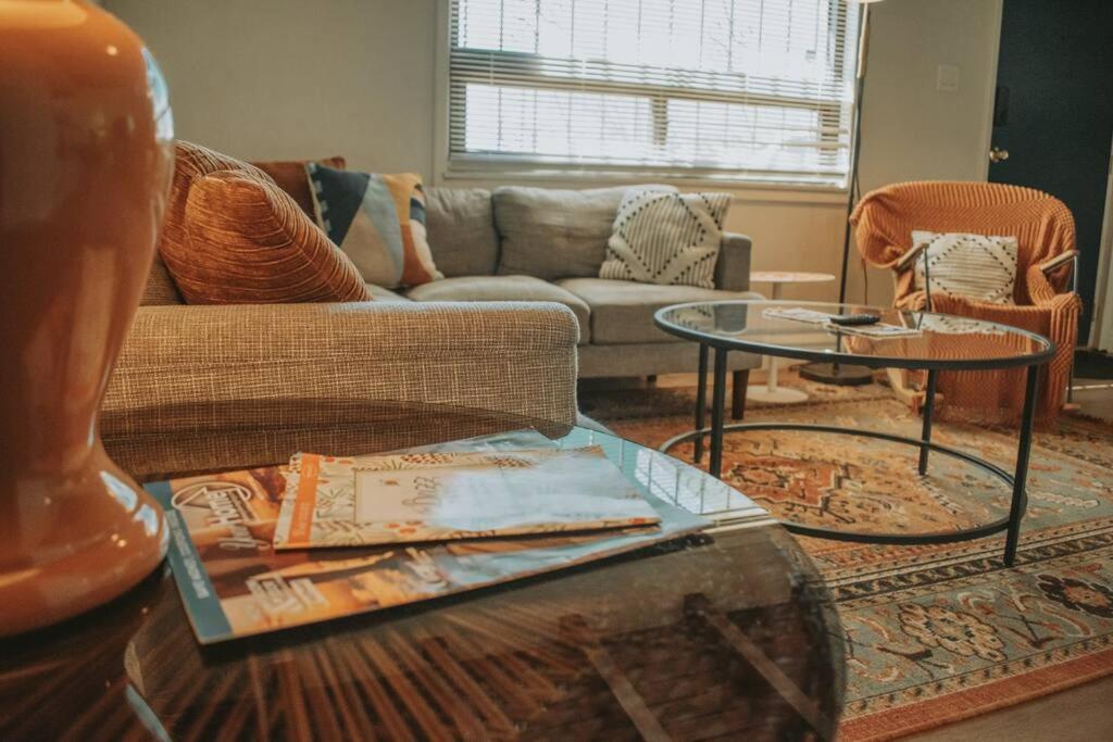 Casa Charleston-3Br-2Bath-Hot Tub-Pet Friendly-No Pet Fees! Villa Albuquerque Luaran gambar