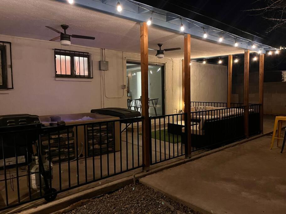 Casa Charleston-3Br-2Bath-Hot Tub-Pet Friendly-No Pet Fees! Villa Albuquerque Luaran gambar