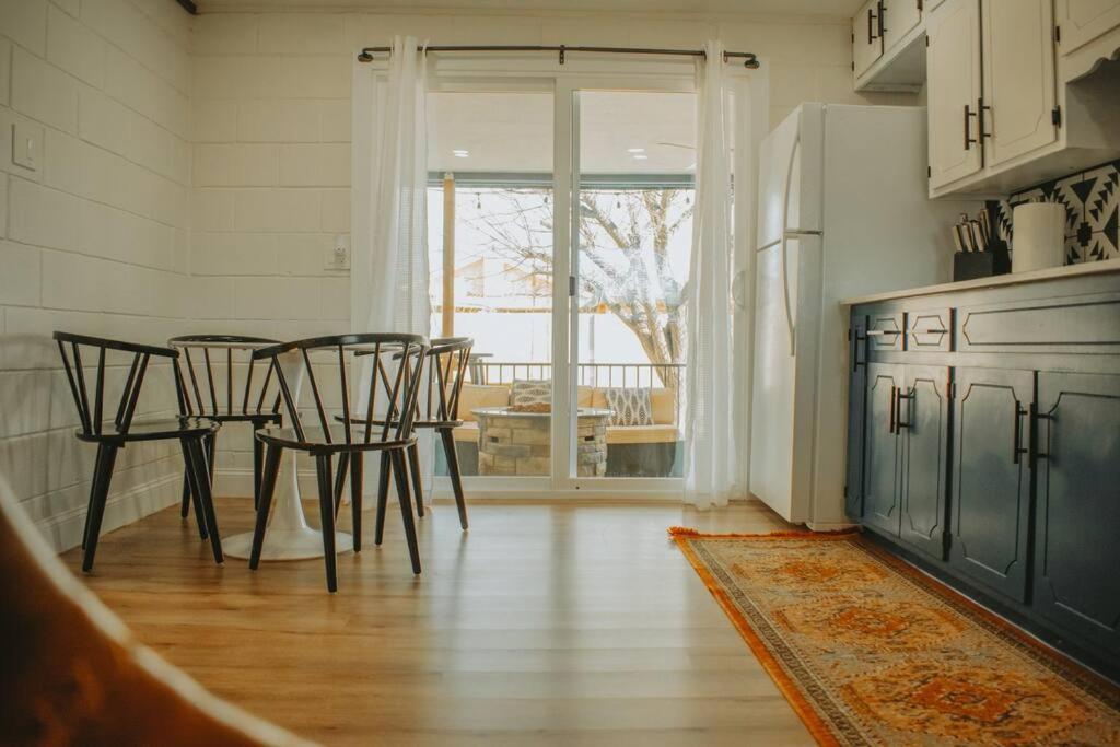 Casa Charleston-3Br-2Bath-Hot Tub-Pet Friendly-No Pet Fees! Villa Albuquerque Luaran gambar