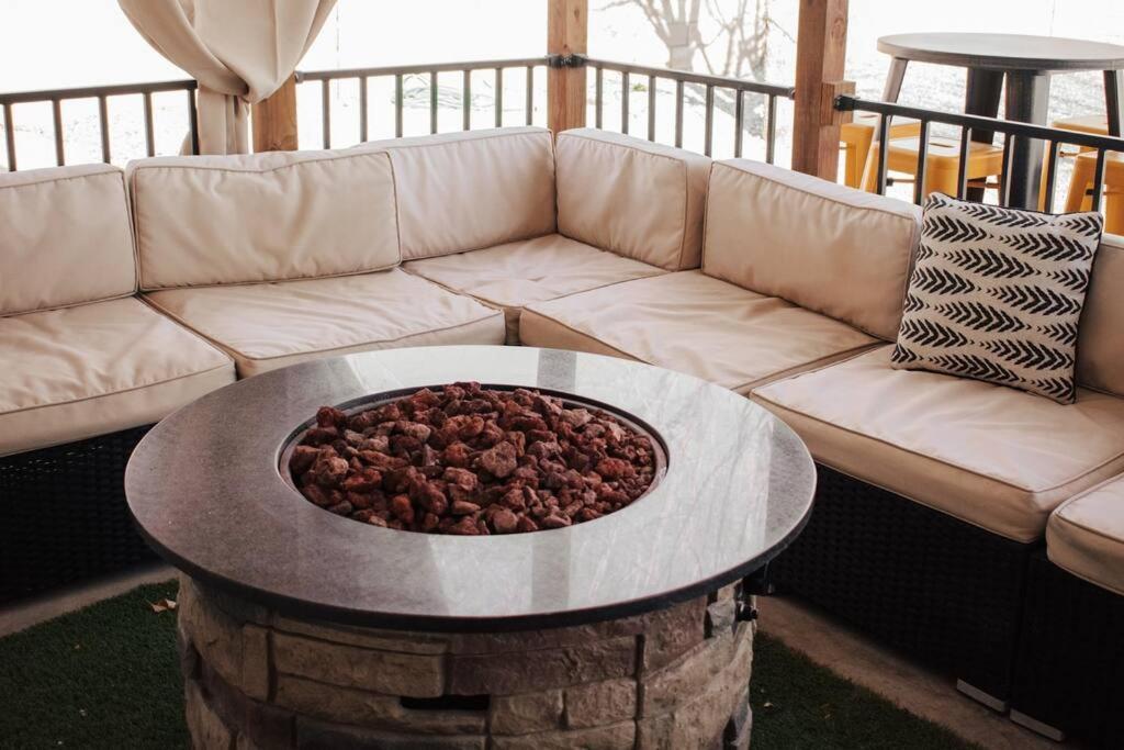 Casa Charleston-3Br-2Bath-Hot Tub-Pet Friendly-No Pet Fees! Villa Albuquerque Luaran gambar