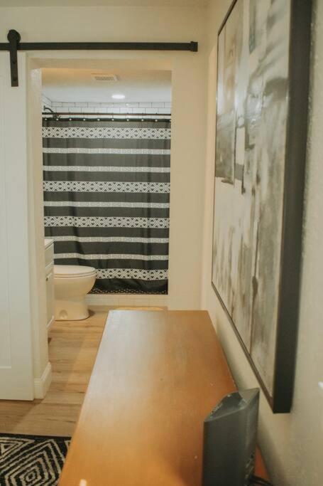 Casa Charleston-3Br-2Bath-Hot Tub-Pet Friendly-No Pet Fees! Villa Albuquerque Luaran gambar
