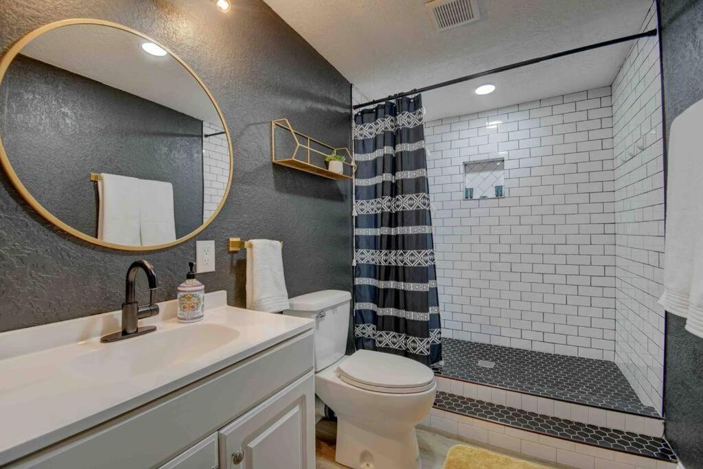 Casa Charleston-3Br-2Bath-Hot Tub-Pet Friendly-No Pet Fees! Villa Albuquerque Luaran gambar