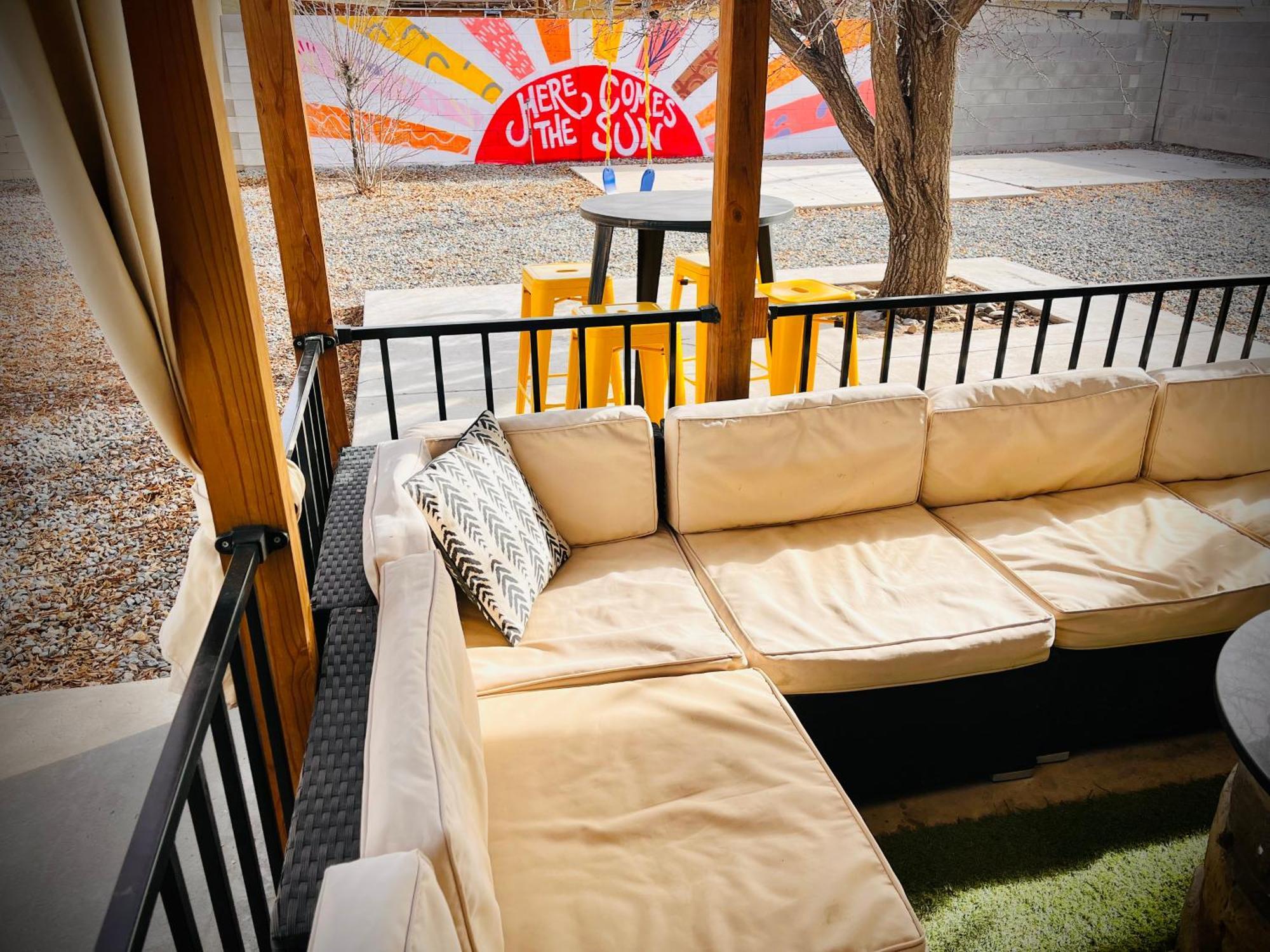 Casa Charleston-3Br-2Bath-Hot Tub-Pet Friendly-No Pet Fees! Villa Albuquerque Luaran gambar